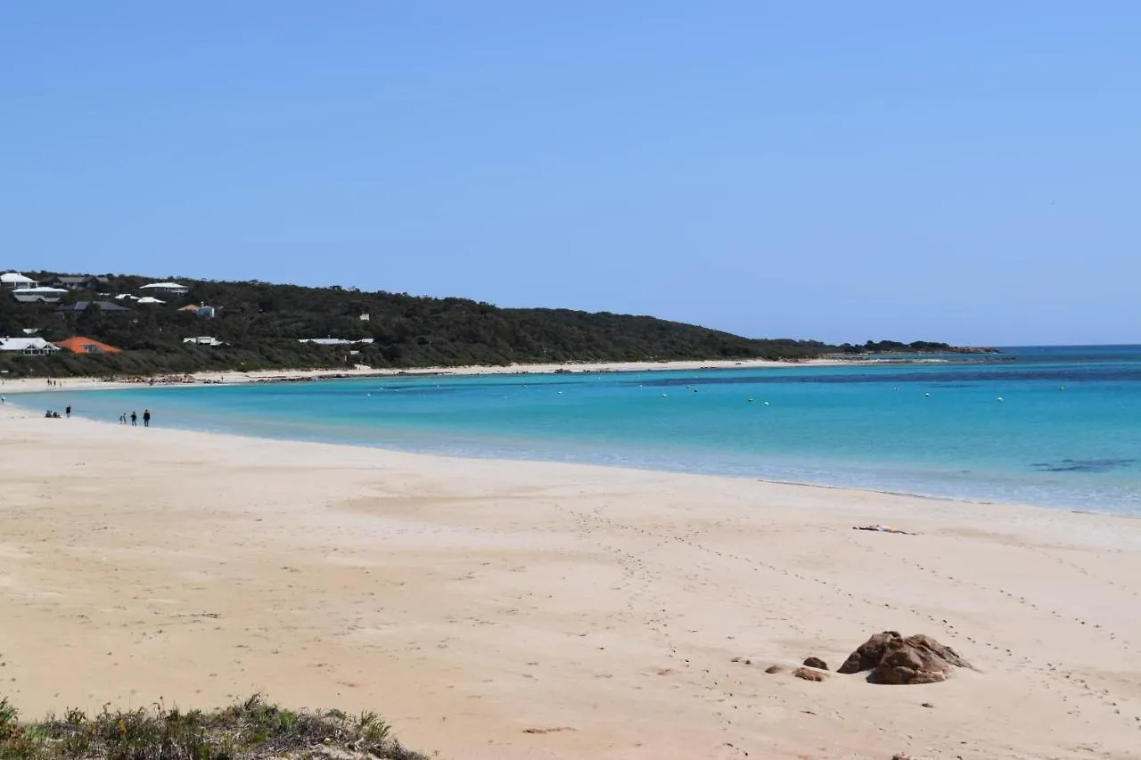 Eagle Bay House Couette-café 5*
