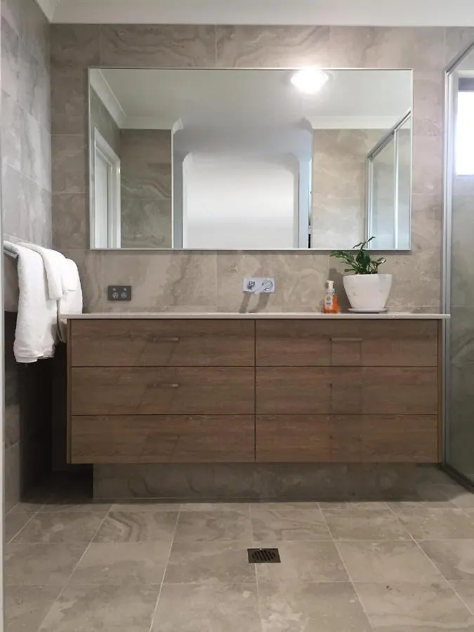 Eagle Bay House Couette-café 5*