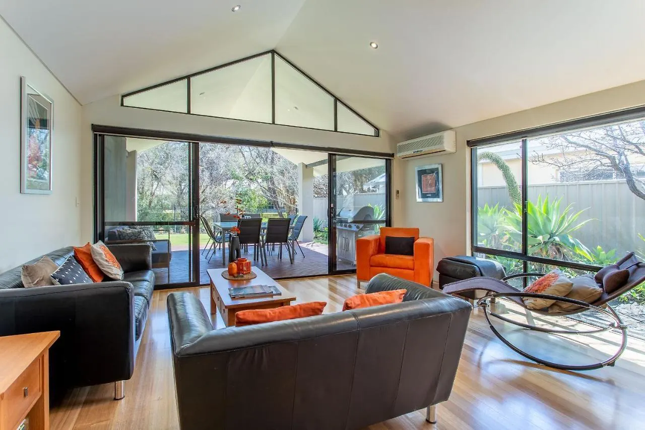 The Sanctuary Luxury Holiday * Dunsborough