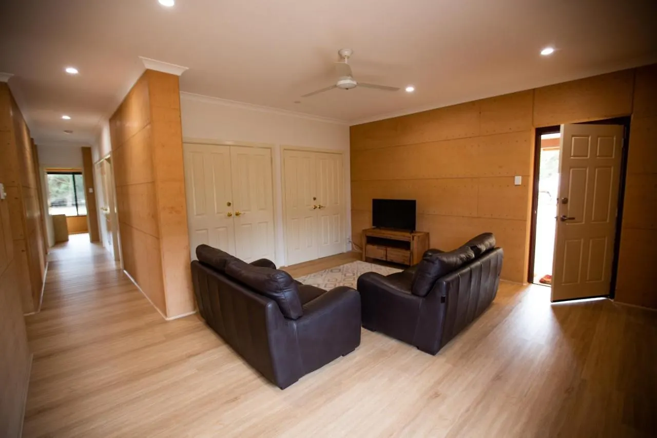 The Parkfield * Dunsborough