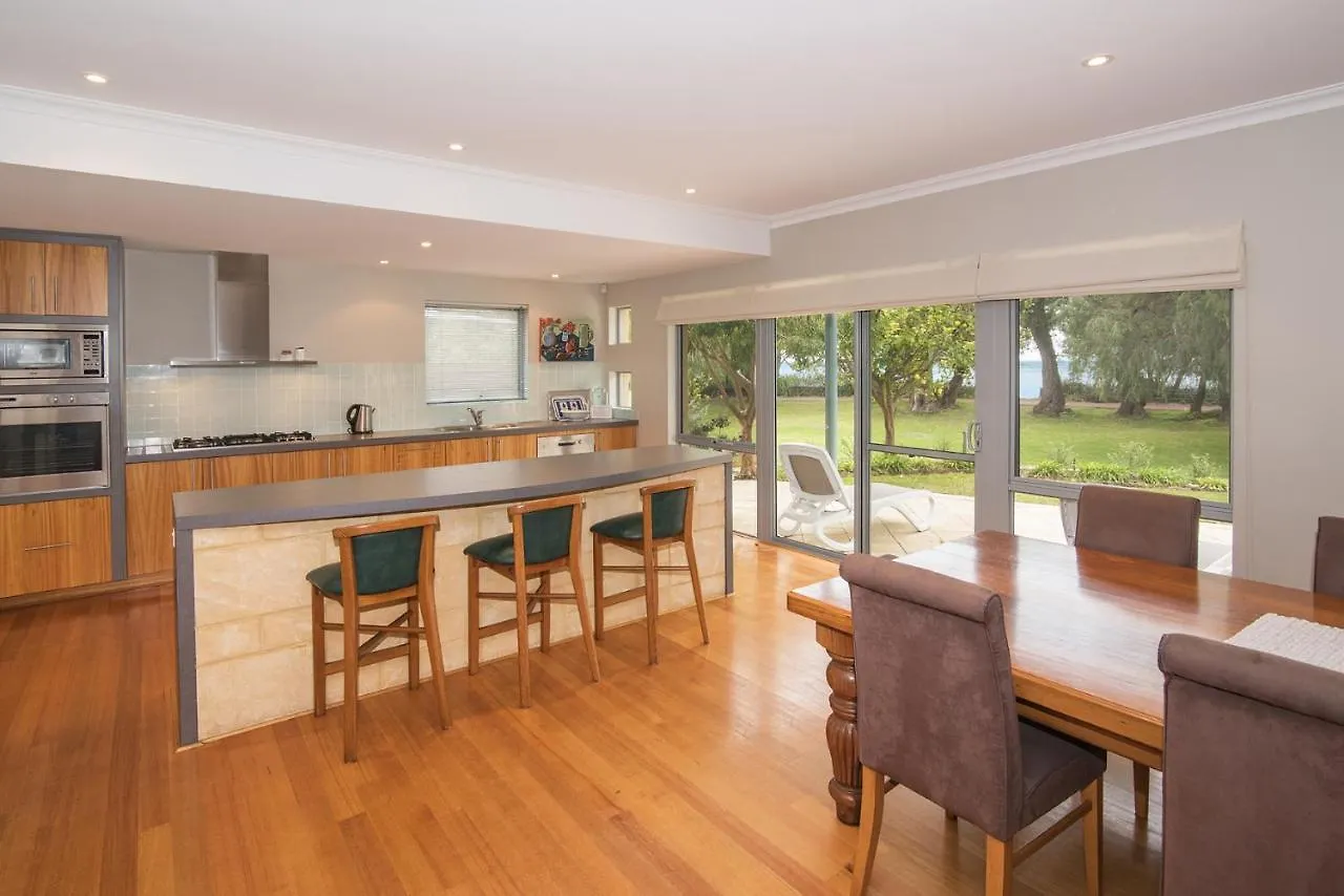 Geographe Cove Resort 4*