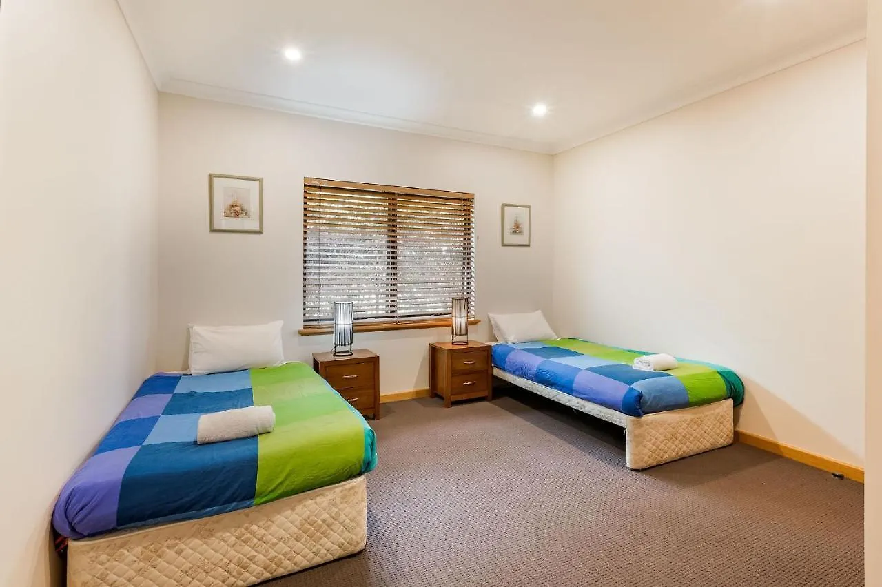 Geographe Cove 4*