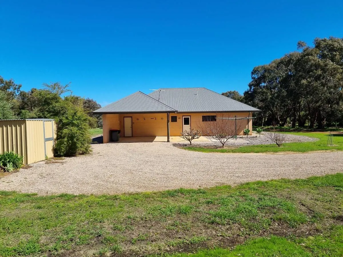 The Parkfield * Dunsborough