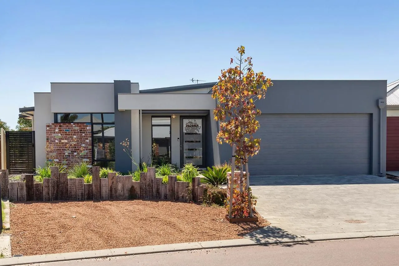 The Links - Fairway Views, Walk To Town, Air-con * Dunsborough