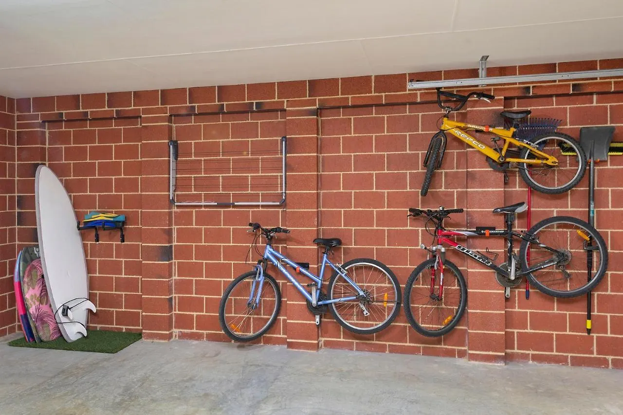 The Links - Fairway Views, Walk To Town, Air-con * Dunsborough