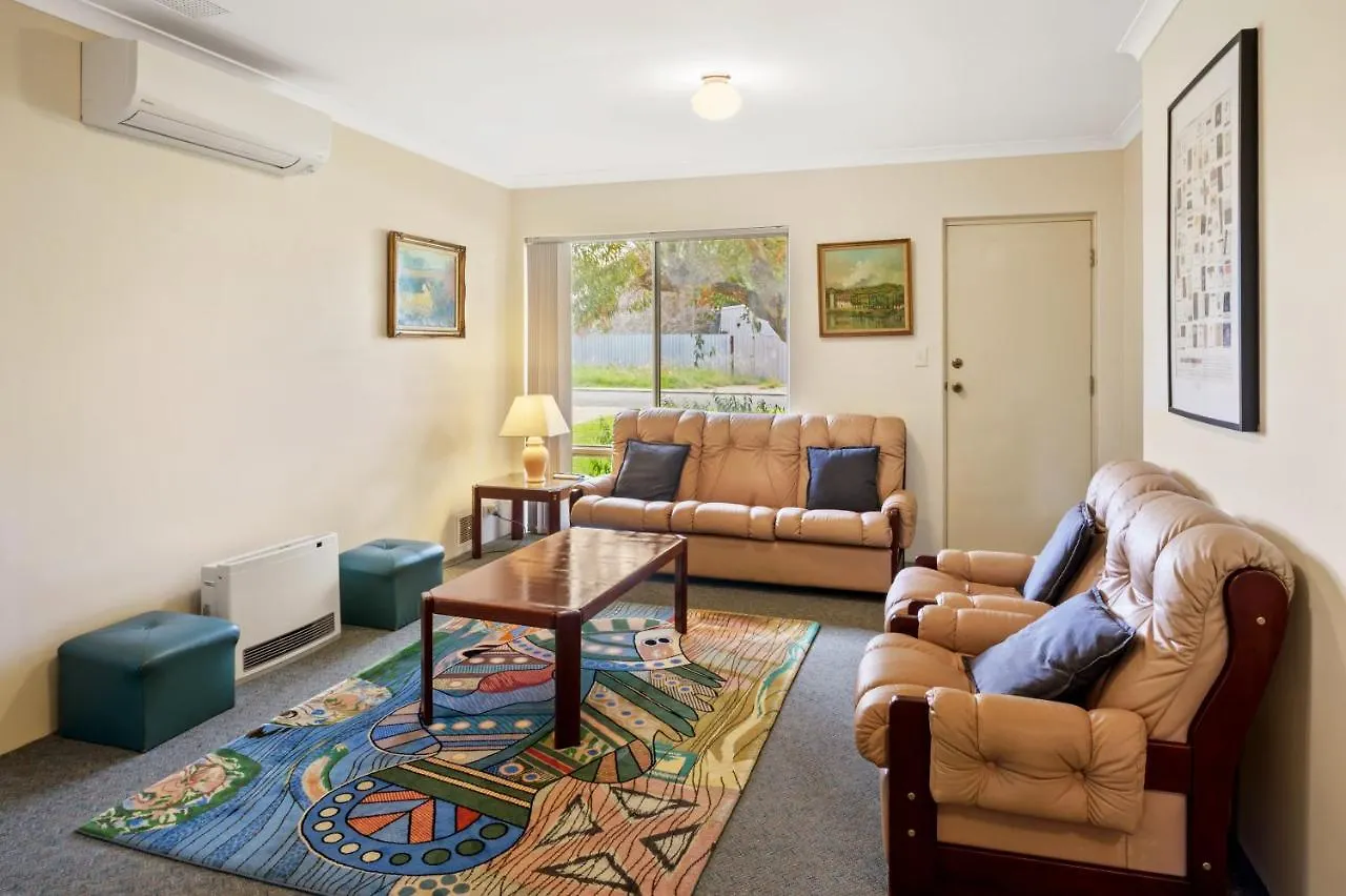 Prowse Pad Holiday home *