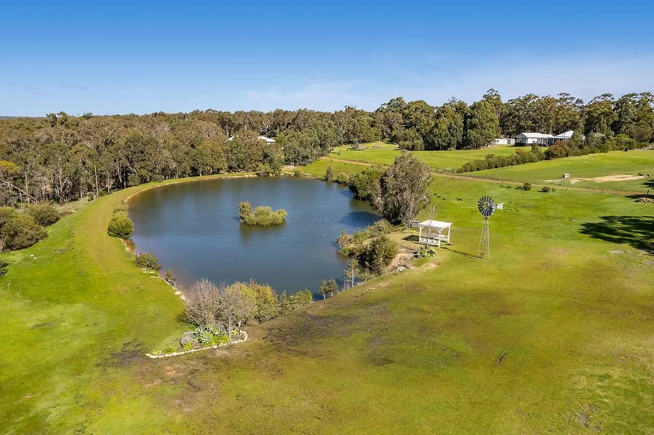Holiday home Grasstree - Woodstone Estate