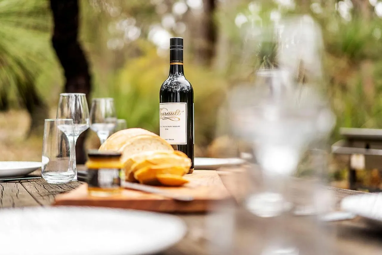 Possum - Woodstone Estate *
