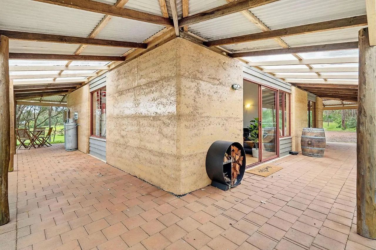 Grasstree - Woodstone Estate Holiday home *