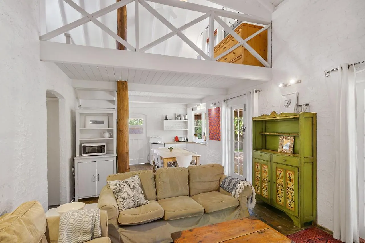 Sea Breeze Holiday home *