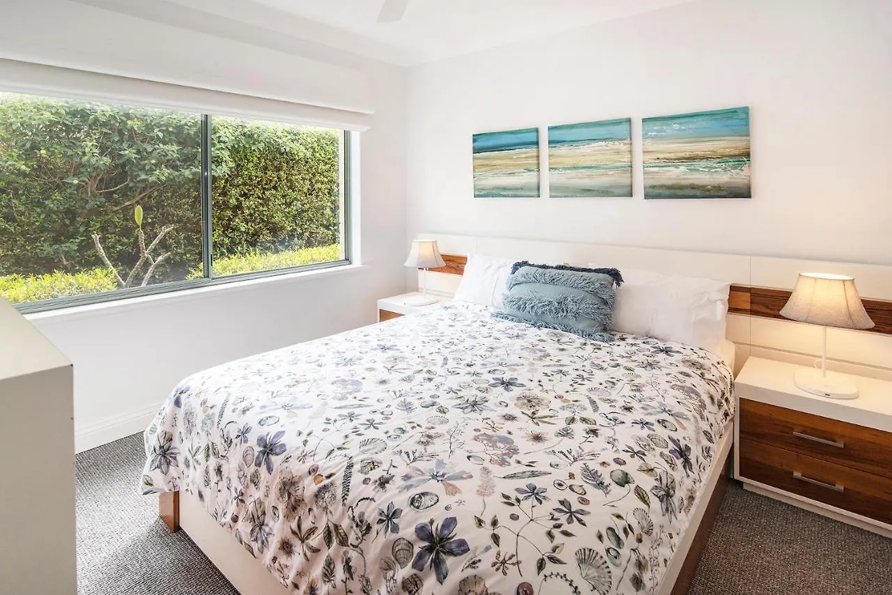 Bayshore Beachside Resort 4*
