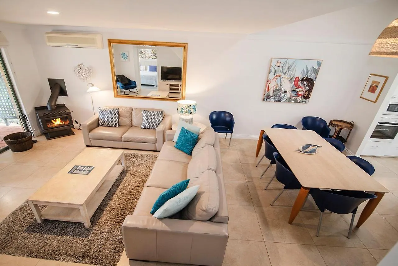 Bayshore Beachside 4*