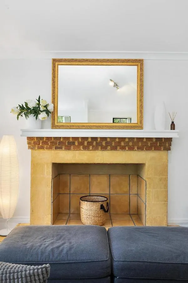Pet Friendly Family Favourite - Kangaroo And Fairway Views With Air Con