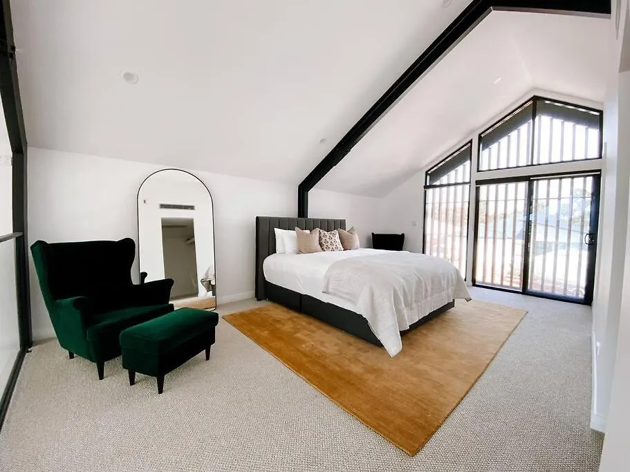 Le Soleil New Villa, Golf & Heated Pool Vila *