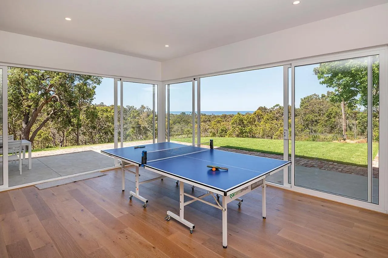 Stunning Coastal 5 Bed Amazing Ocean Views *