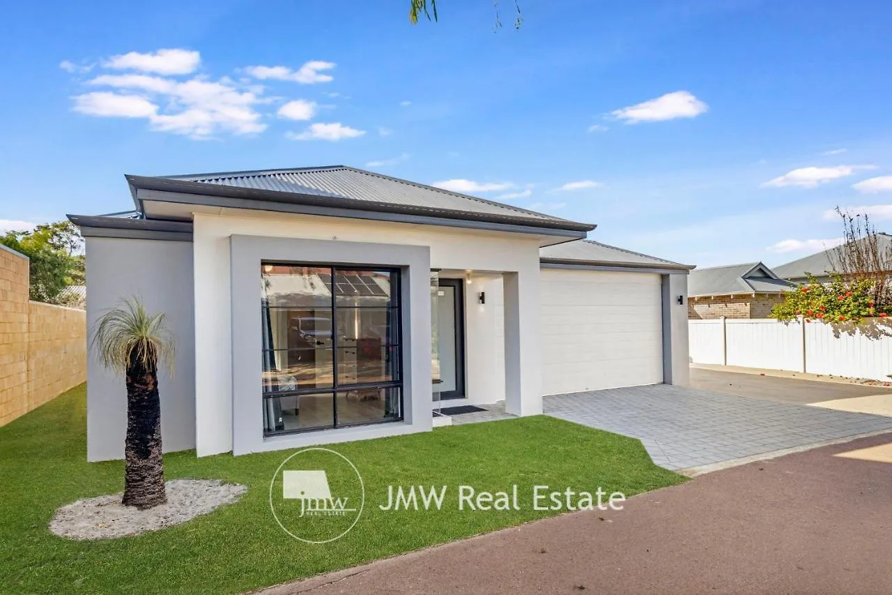 Holiday home Thurstun Lane Beach House - In A Quiet Lane In Sought After Old Dunsborough