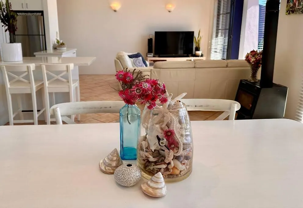 Villa Stunning Ocean View 2 *
