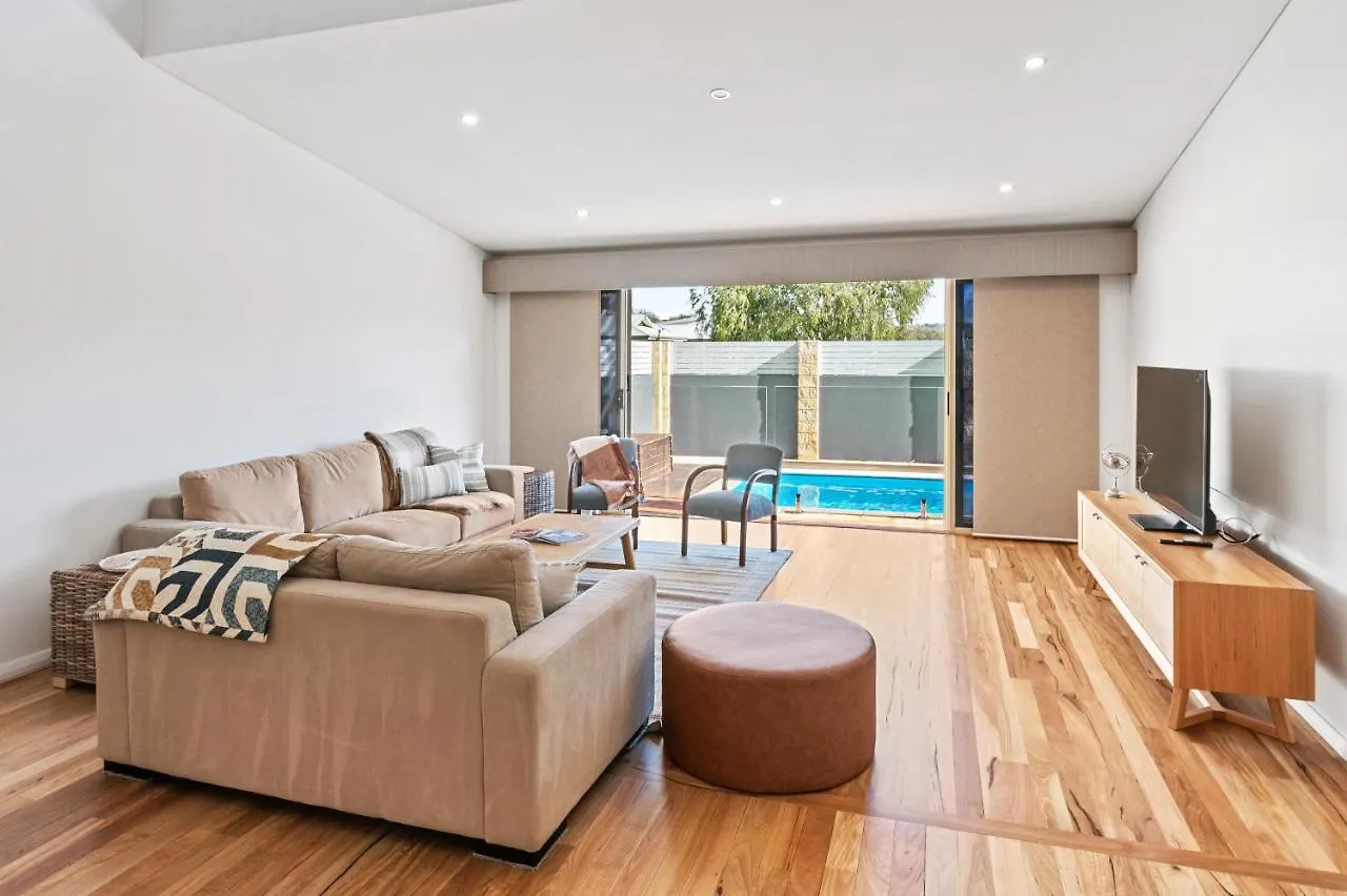 Peaceful Peron Holiday home