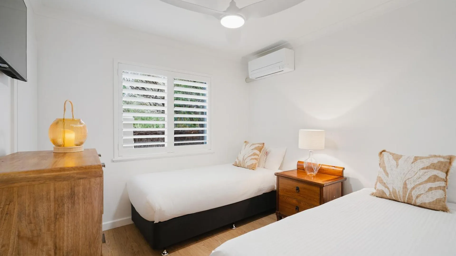 Bay Village Resort 4*