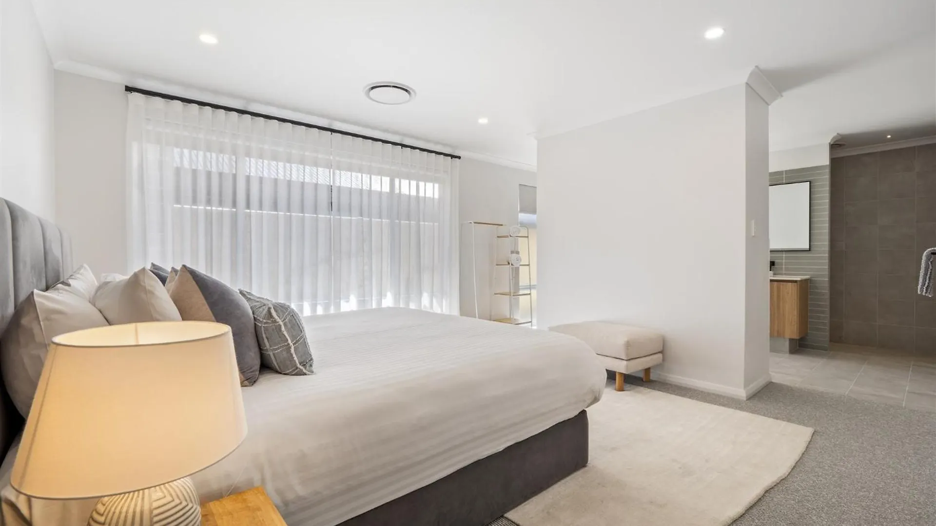 Solkis - Walk To Town, Next To Golf Course *