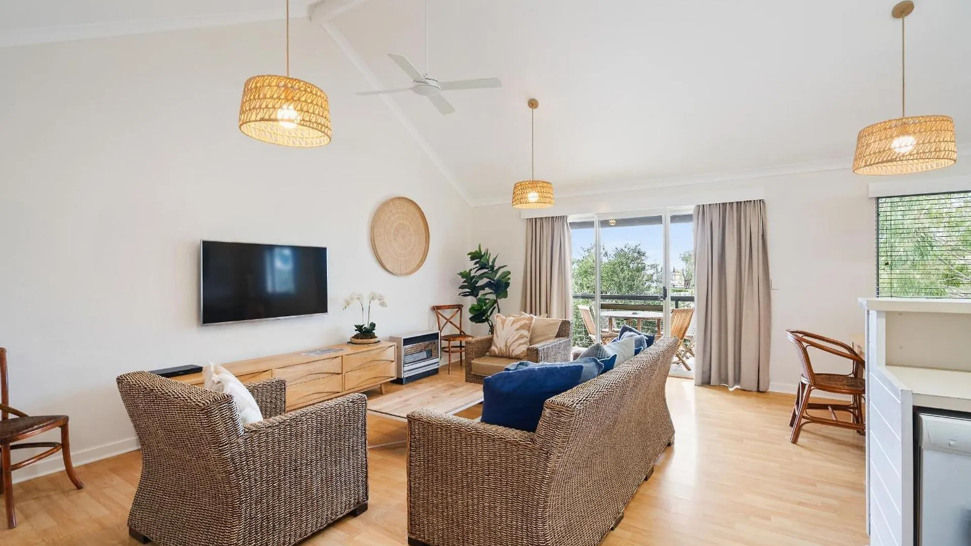 Bay Village 4* Dunsborough