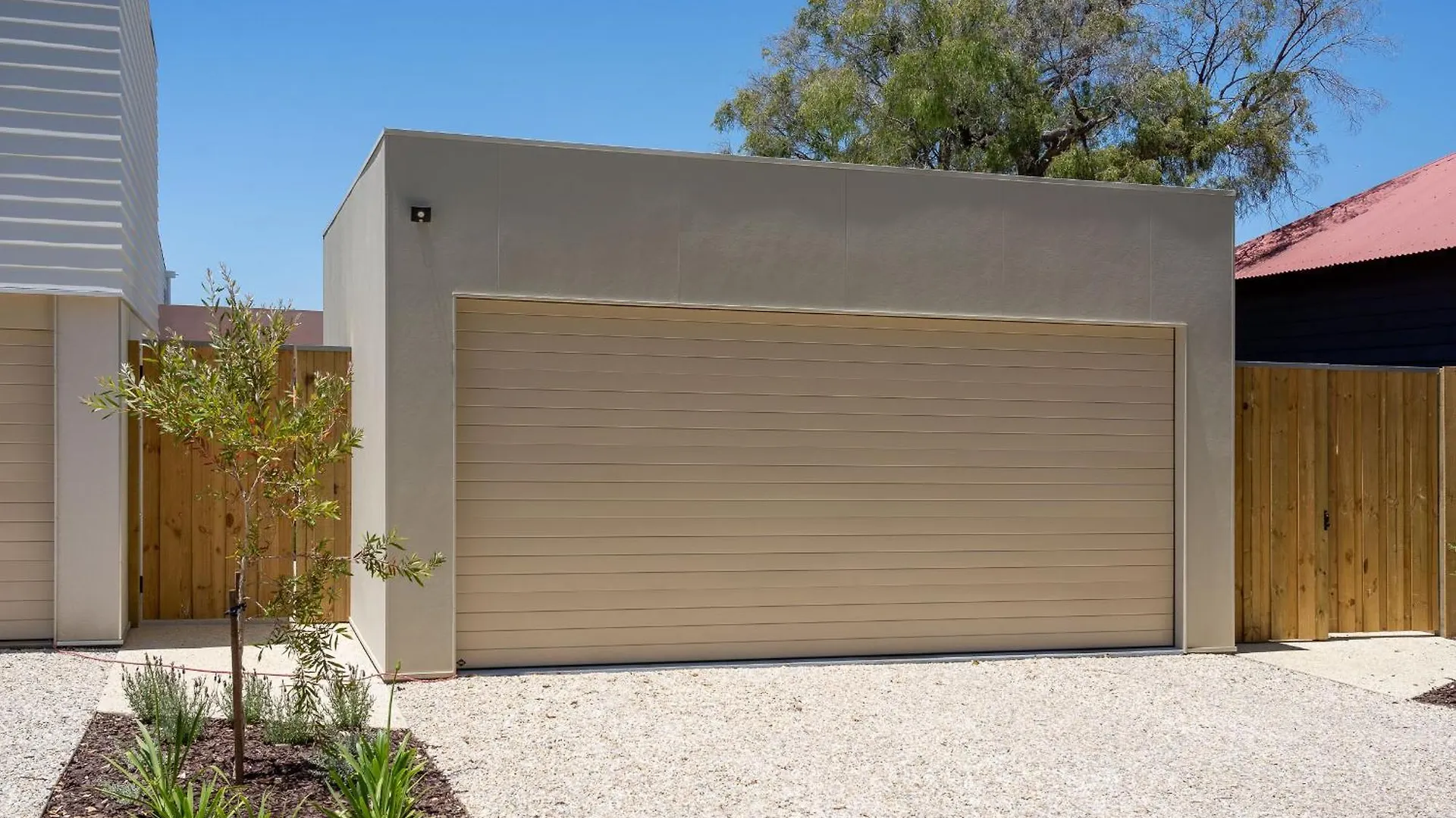 Novella I Private Dunsborough