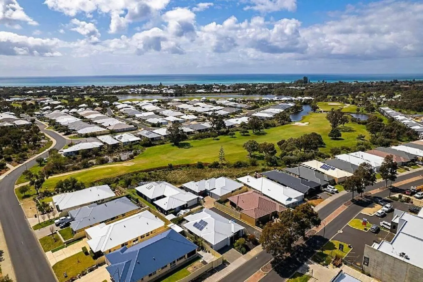 Fish Eagle Retreat - Family Friendly Holiday home Dunsborough