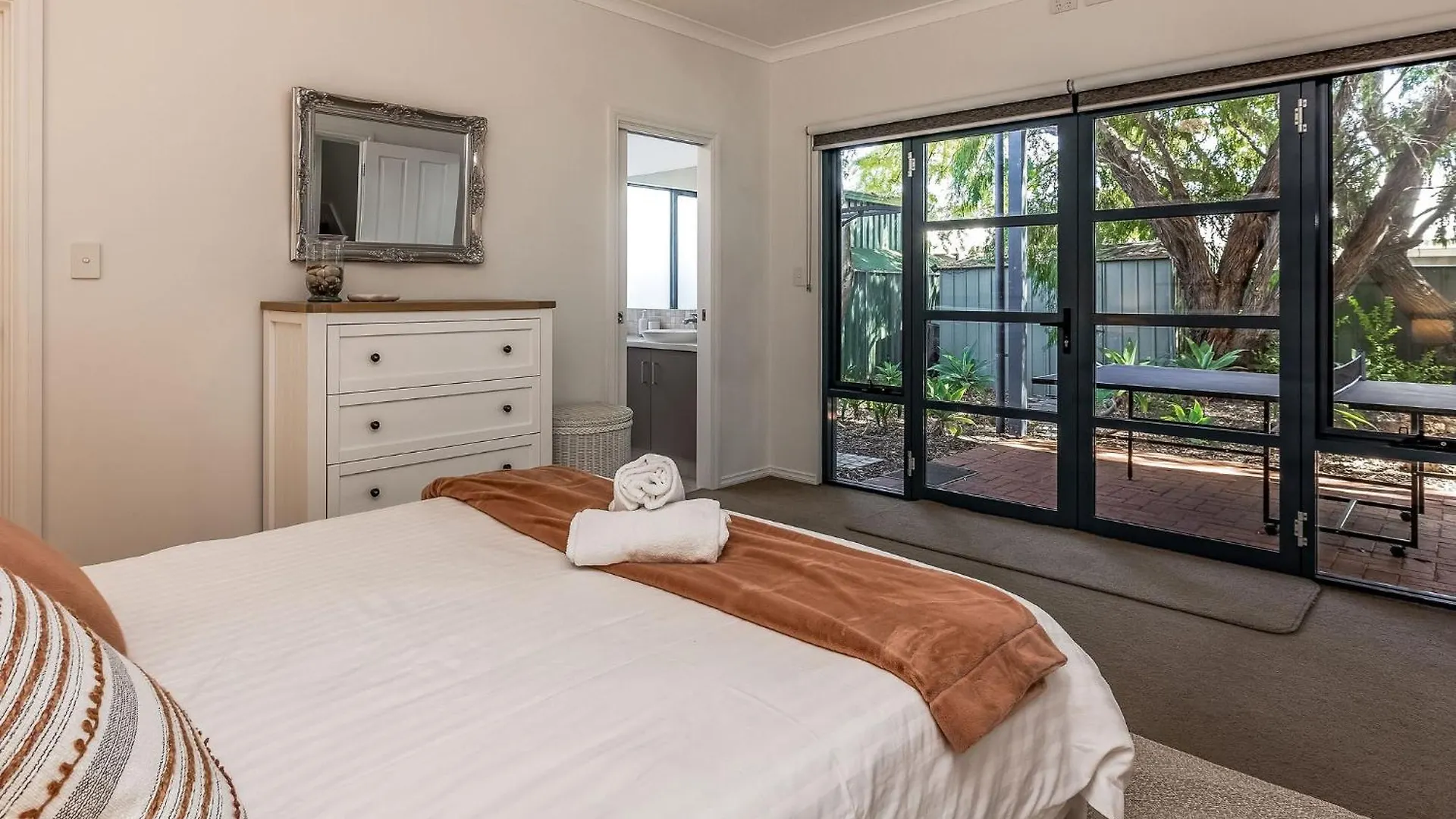 Wanui By The Bay Holiday home *