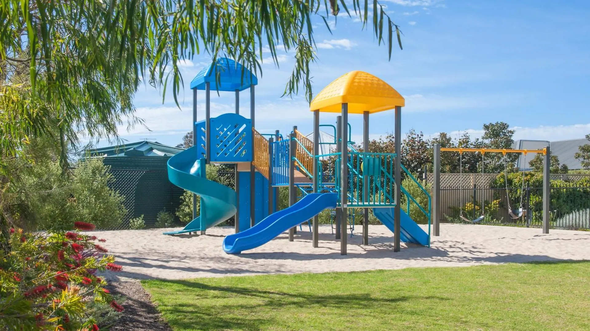 Resort Dunsborough Beach Cottages 4*