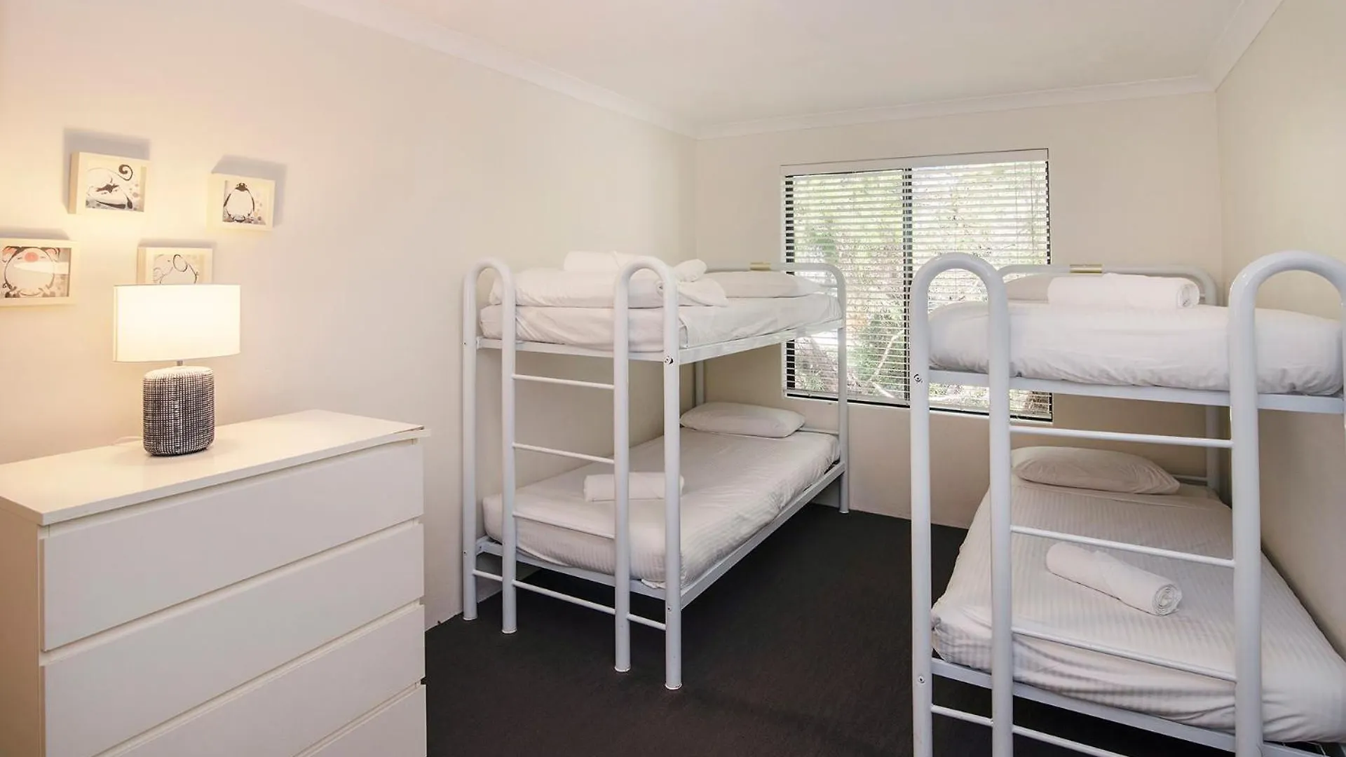 Dunsborough Beach Cottages 4*