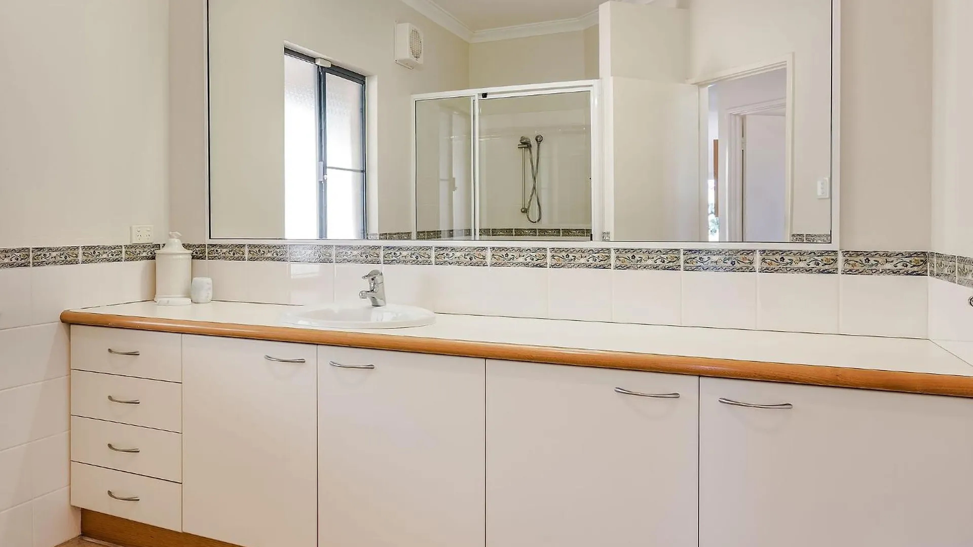 Seaview Retreat Holiday home *