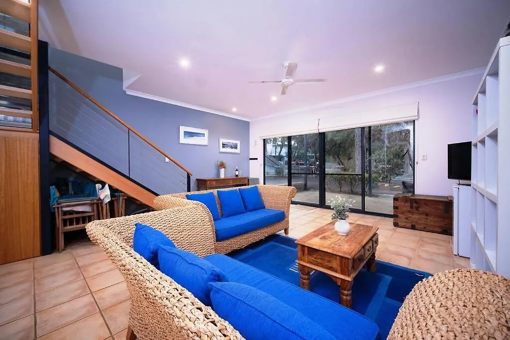 Paradiso Pet-friendly Beachside Bliss Holiday home