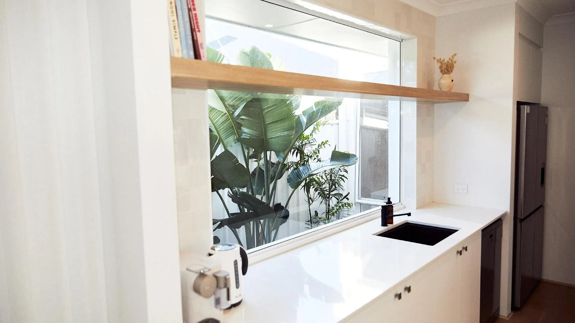 The Elanora Holiday home *