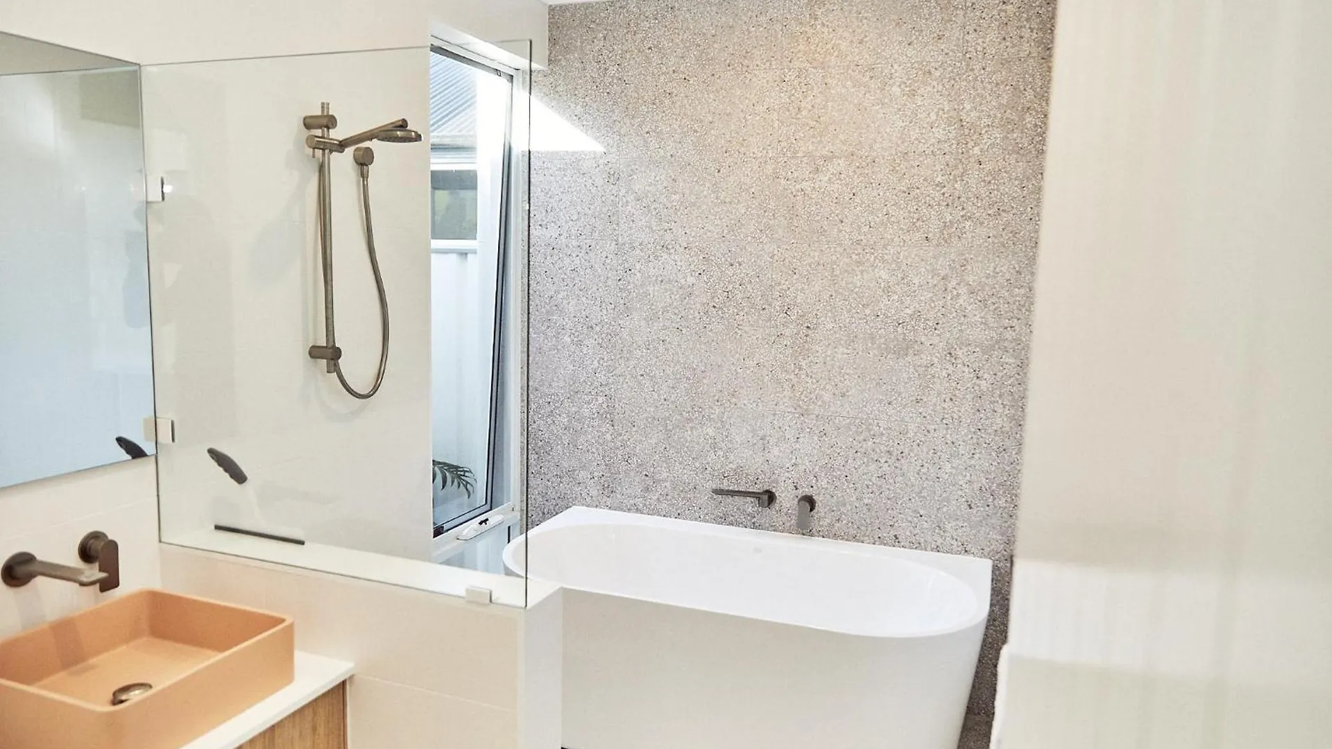 The Elanora Holiday home *