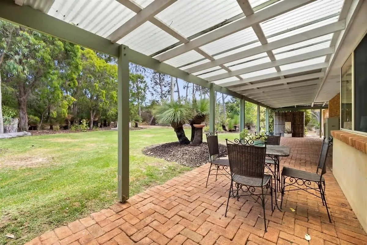 Dandjoo - Hot Tub, Fire Pit, Outdoor Entertainment *