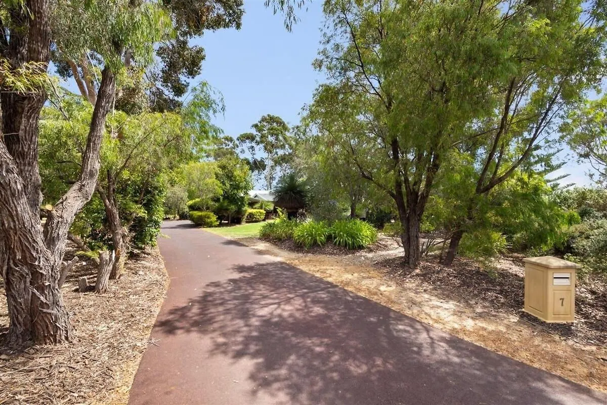 Dandjoo - Hot Tub, Fire Pit, Outdoor Entertainment Holiday home Dunsborough