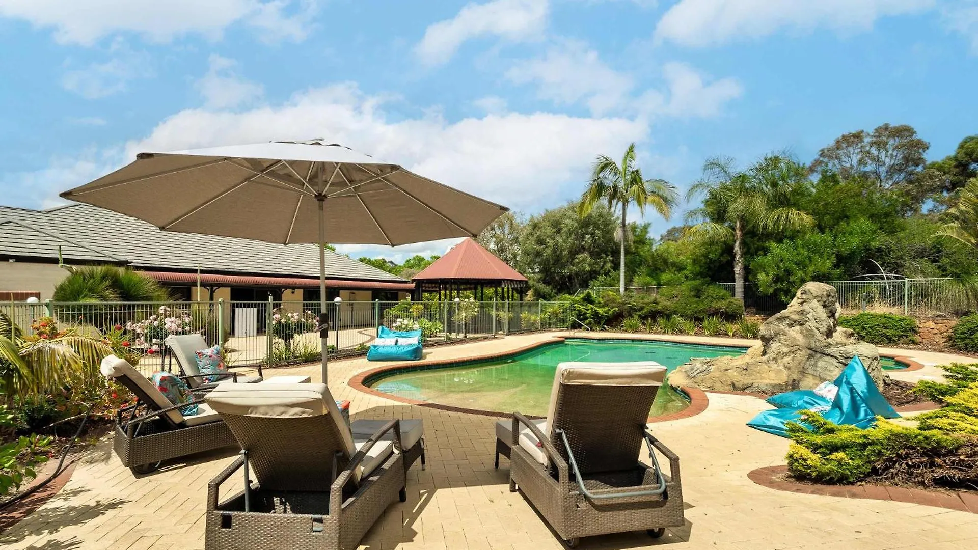 Carinya Cove - Swimming Pool, Pet Friendly, Fireplace Dunsborough