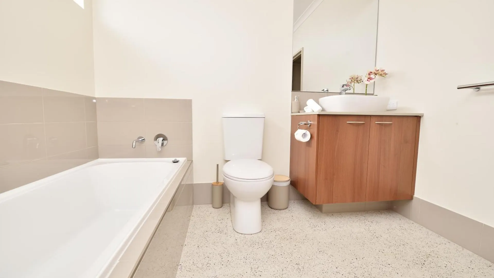 Nelum Managed By Sahas Homes Dunsborough