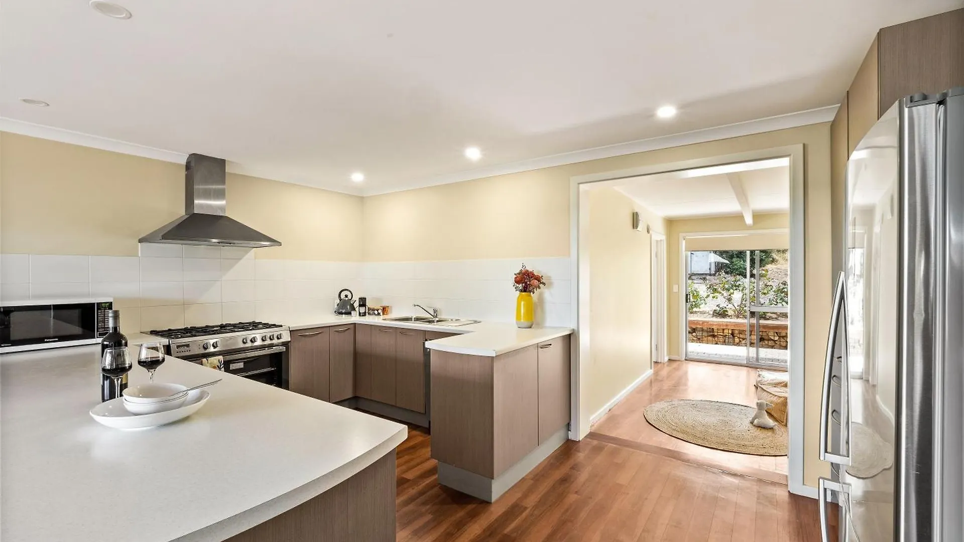 Eagle Bay House - 300m To The Beach!