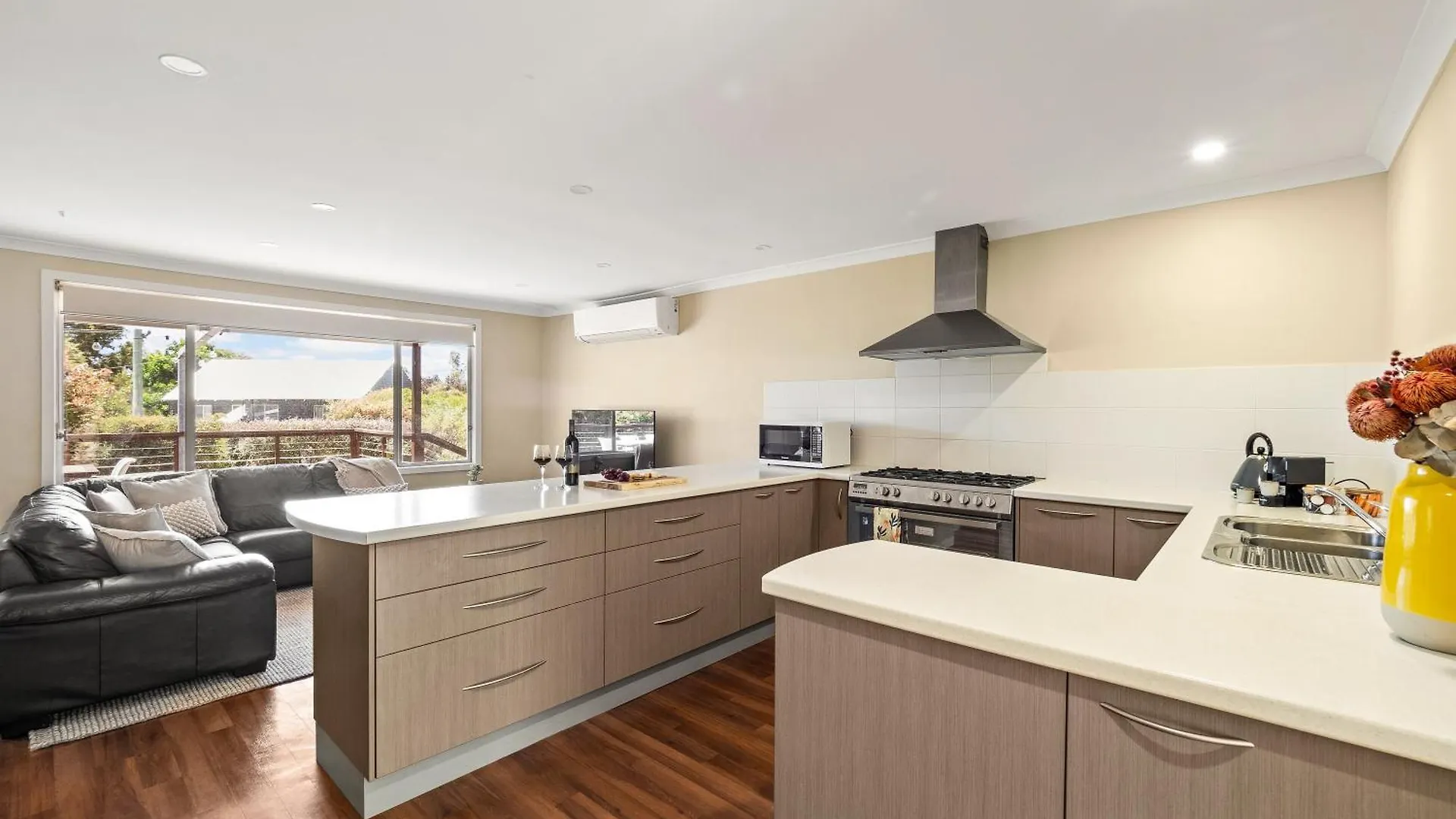 Eagle Bay House - 300m To The Beach! Holiday home *