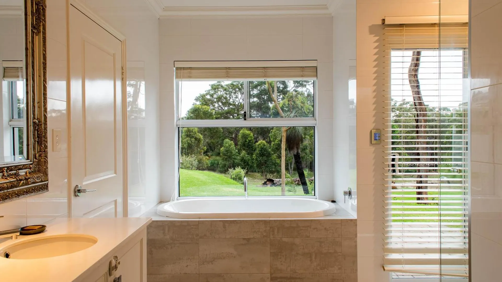 Heartbeat Retreat - Luxury Estate With Gym & Sauna Holiday home Dunsborough