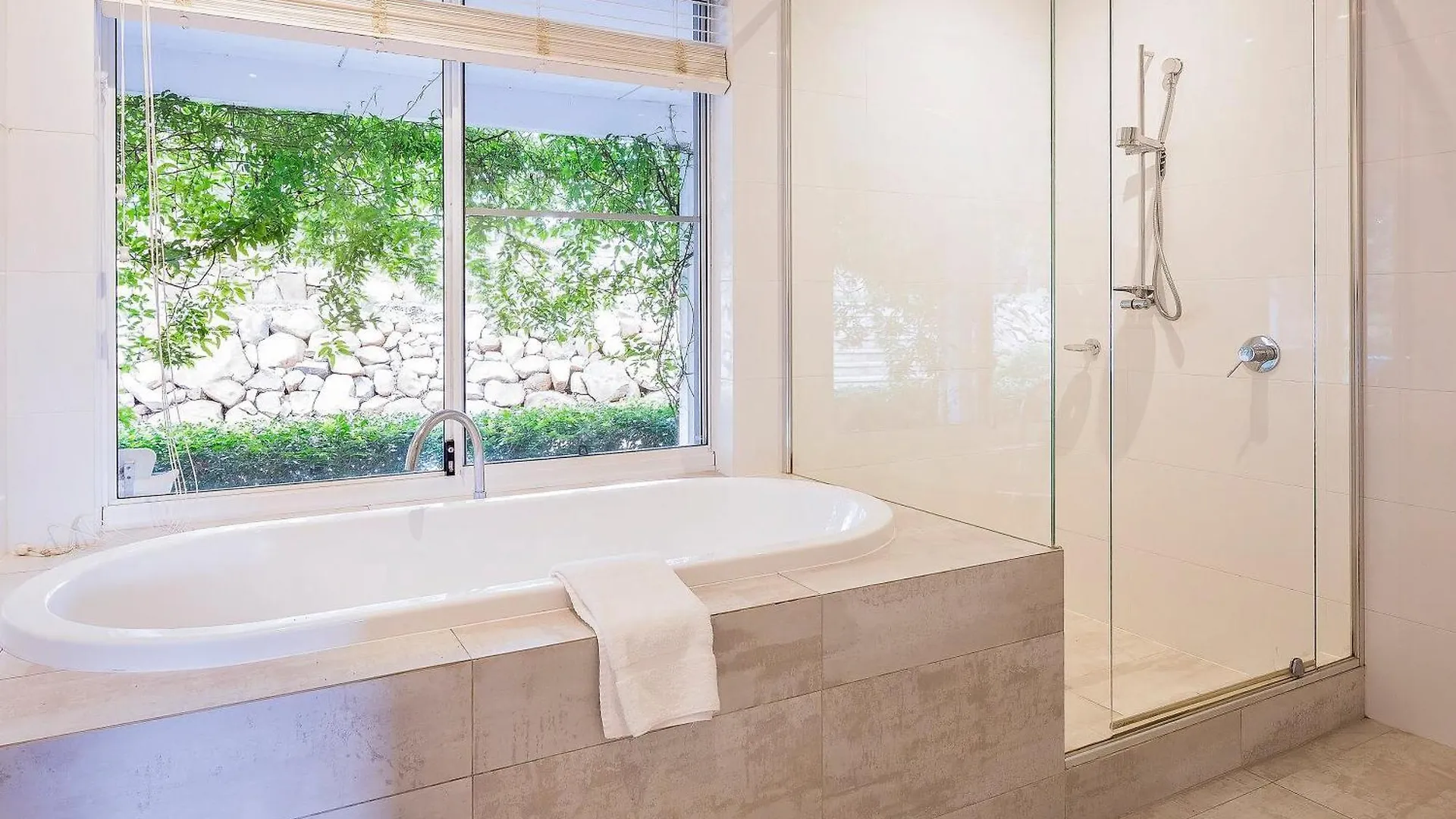 Heartbeat Retreat - Luxury Estate With Gym & Sauna