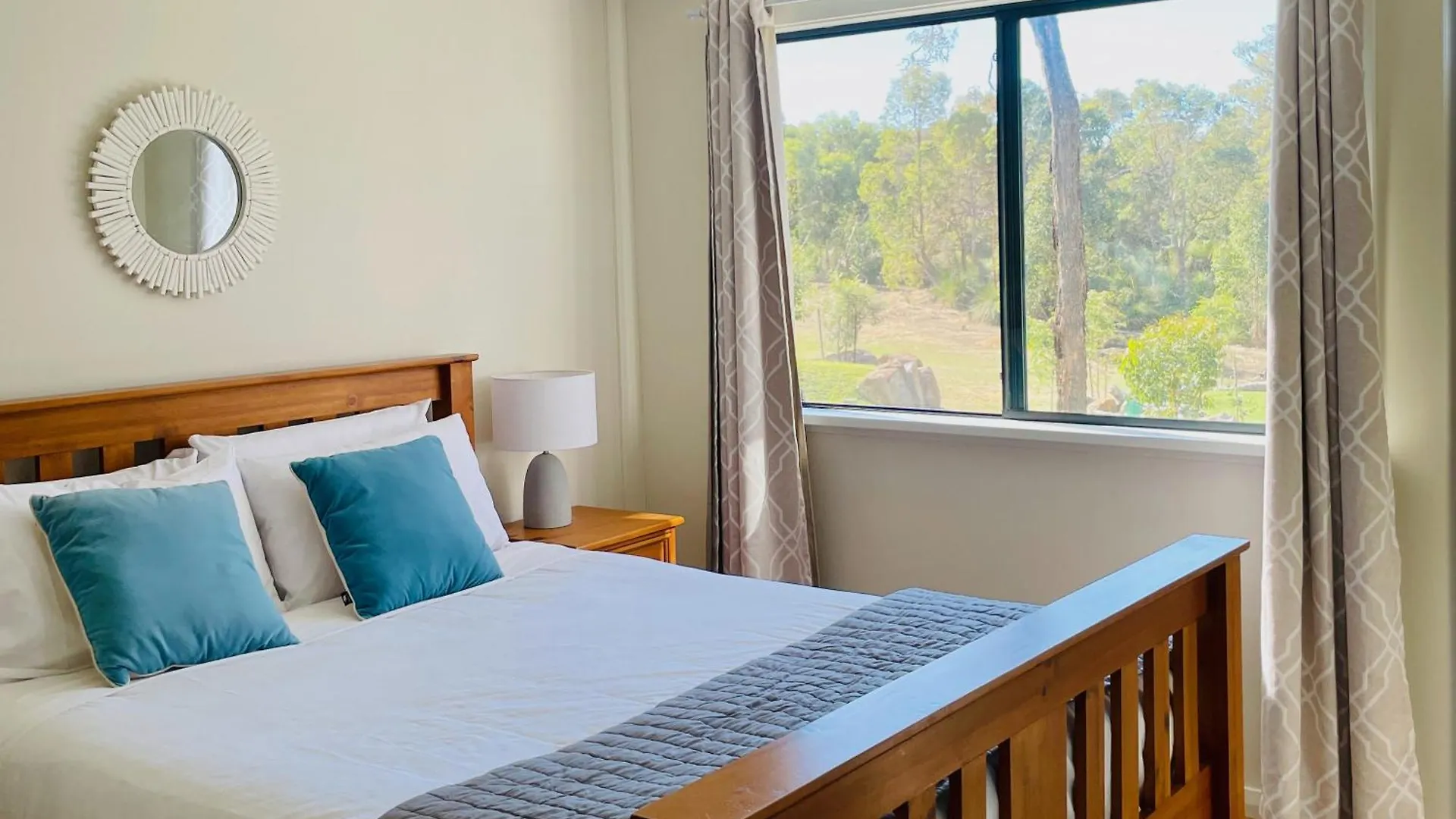 Heartbeat Retreat - Luxury Estate With Gym & Sauna * Dunsborough