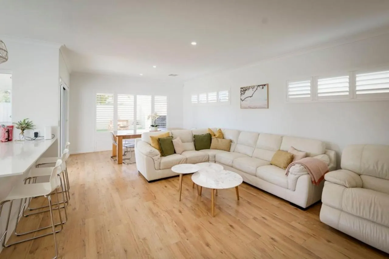 Terrific Pet Friendly In Holiday home *