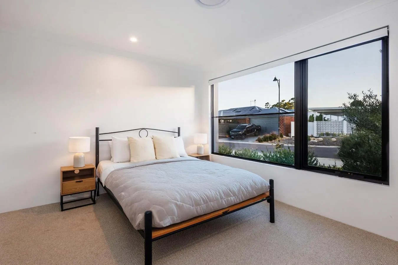 Holiday home Pet-friendly. Bright And Spacious Dunsborough