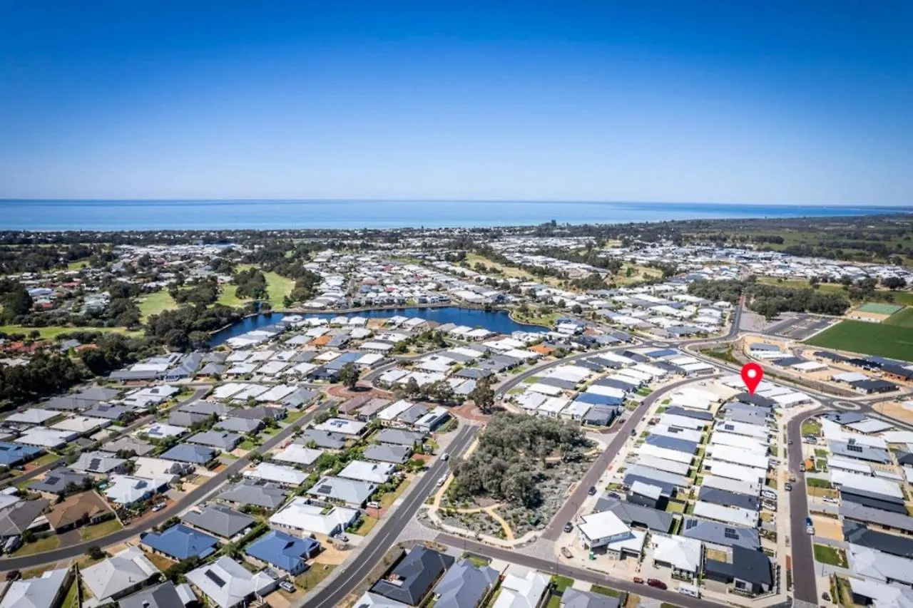 Pet-friendly. Bright And Spacious Holiday home Dunsborough