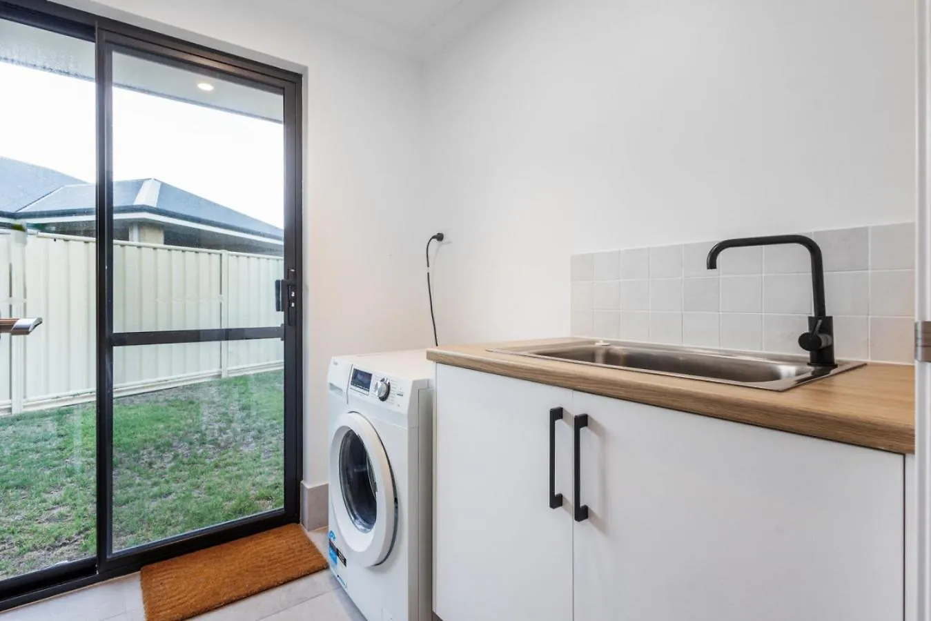 Pet-friendly. Bright And Spacious Dunsborough
