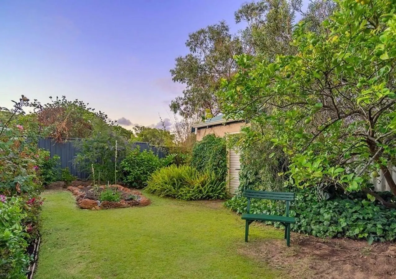 Holiday home Hakea Haven