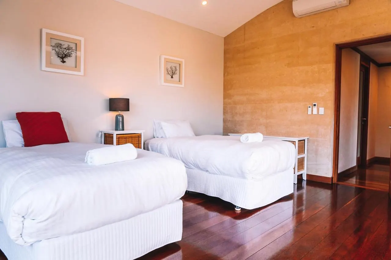 Paradise In Holiday home