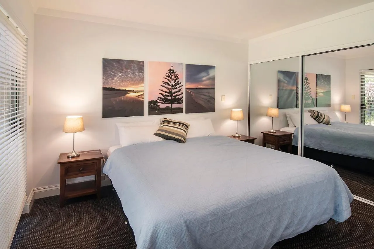Bayshore Beachside 4*
